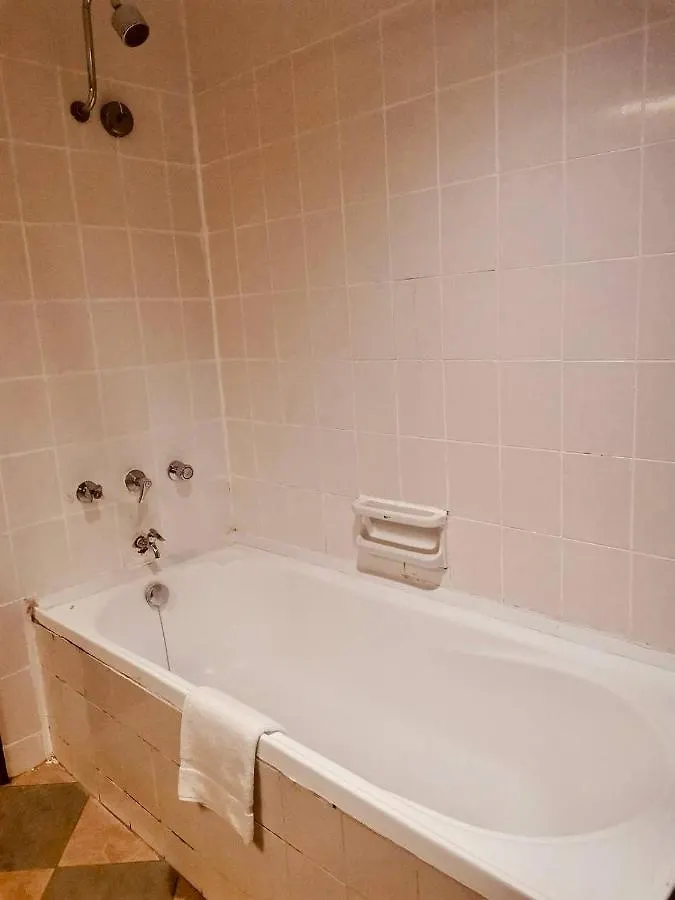 Seaview Deluxe Studio Couples Room S 0*, Tanjung Bungah (Penang) Malaysia