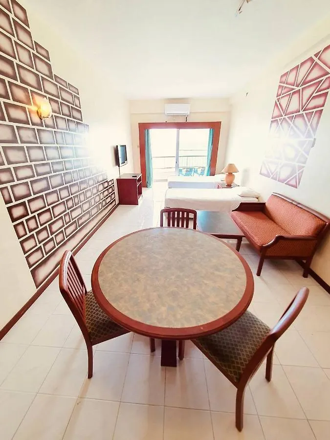 Aparthotel Seaview Deluxe Studio Couples Room S